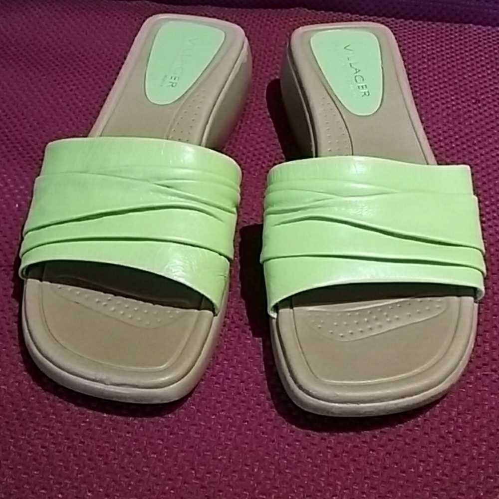 Villager by Liz Claiborne size 8M